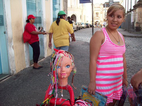 Bonequinha de luxo, Salvador